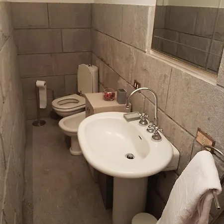 Отель La Beola E Il Noce 3*